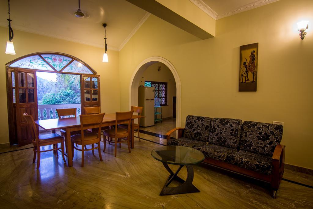 Pinnacle Holiday Homes Arpora Ngoại thất bức ảnh